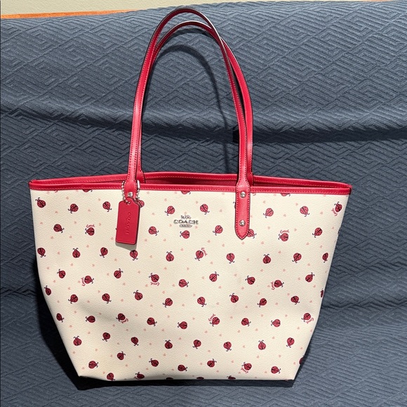 Coach reversible ladybug city tote - Picture 1 of 7